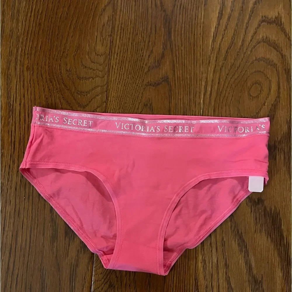 Victoria’s Secret (NWT) pinky coral xs hiphugger panties